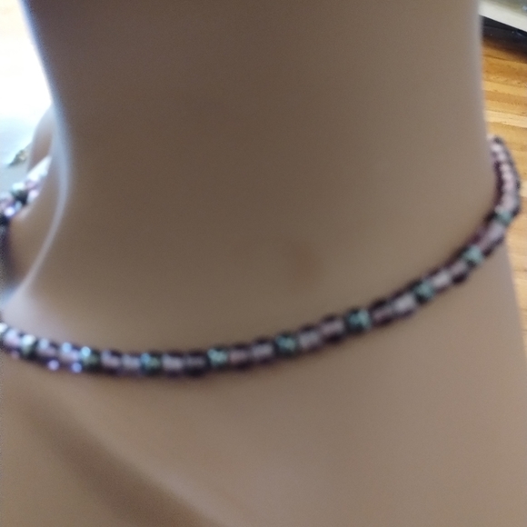 SALE: Elegant Pre-owned Purple Floral Inlay Beaded Necklace – Vintage Jewelry Co - Picture 2 of 6